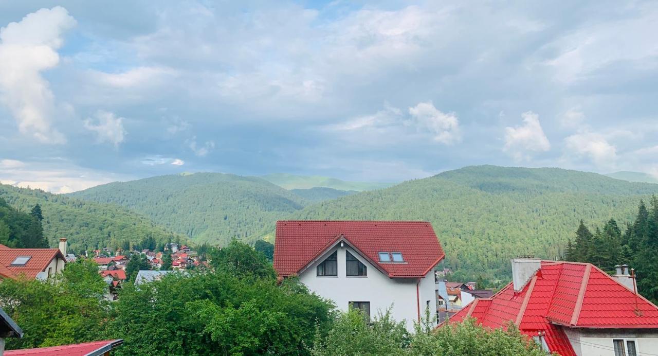 Casa De Sub Munte Hotell Buşteni Eksteriør bilde